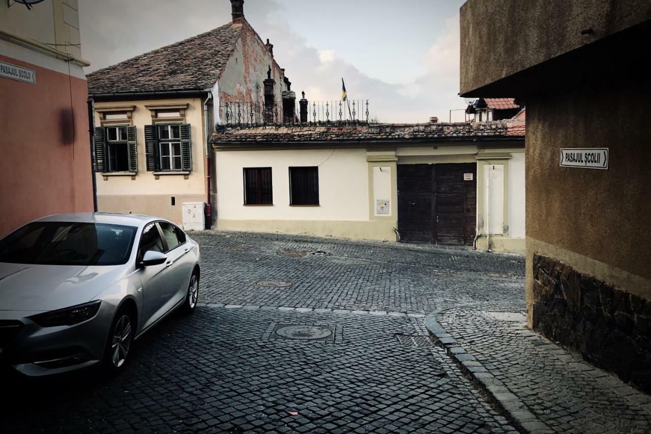 Old Town Studio Apartment Sibiu Buitenkant foto